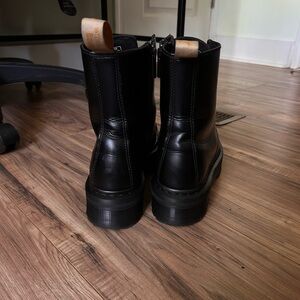 Dr. Martens platform boots (Jadon)